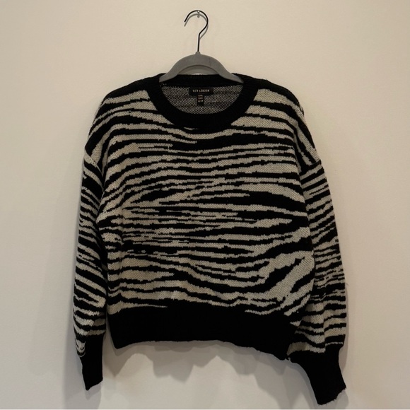 Zebra Printed Sweater from Nasty Gal - Picture 4 of 5